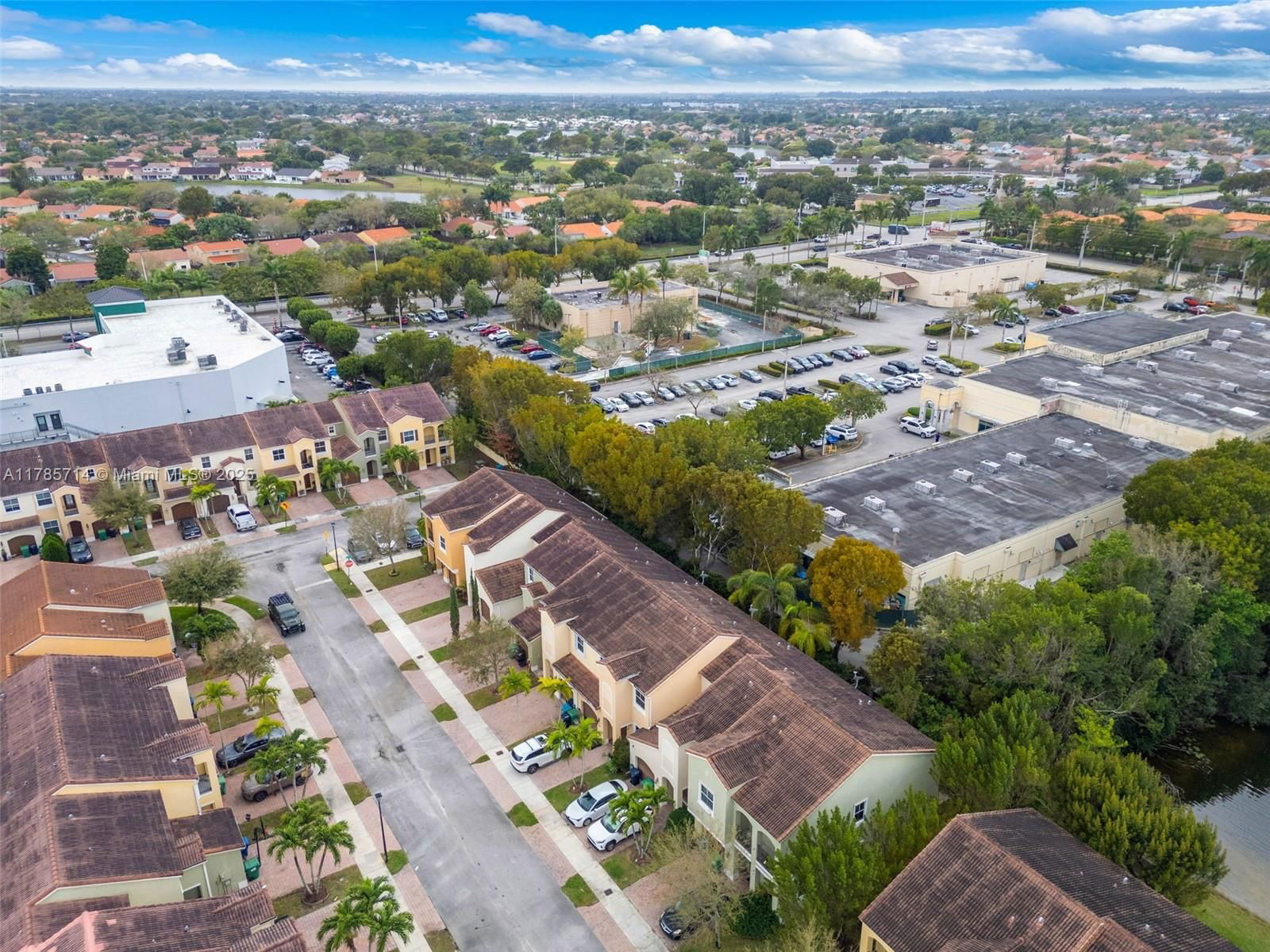 Real estate property located at 4132 149th Pl, Miami-dade, Sorrento Townhomes, Miami, FL