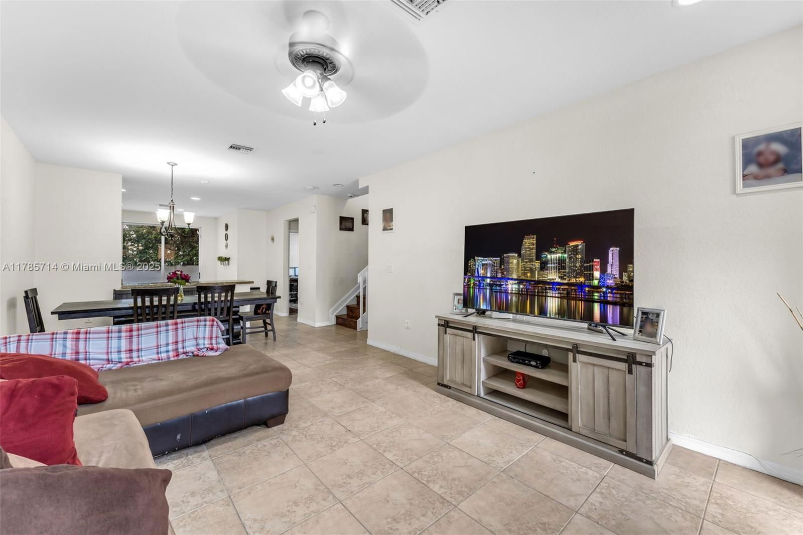 Real estate property located at 4132 149th Pl, Miami-dade, Sorrento Townhomes, Miami, FL