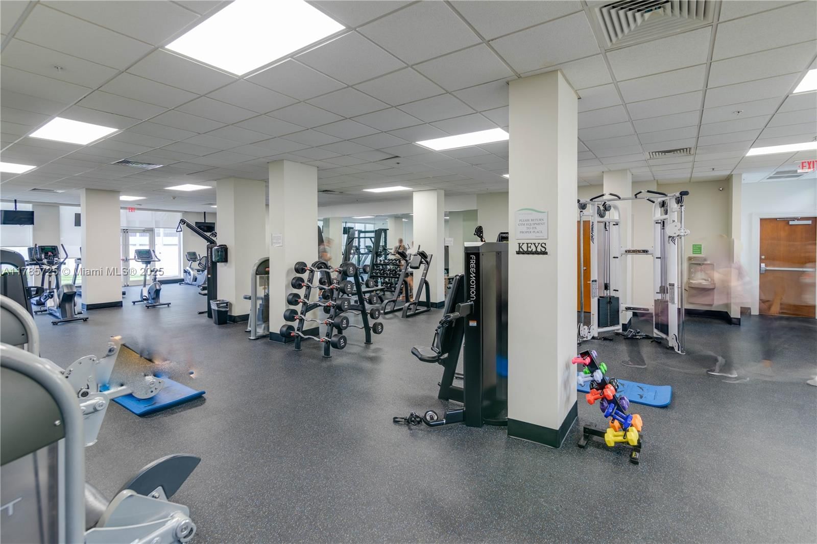 Real estate property located at 3001 Ocean Dr #1407, Broward, Residences On Hollywood B, Hollywood, FL