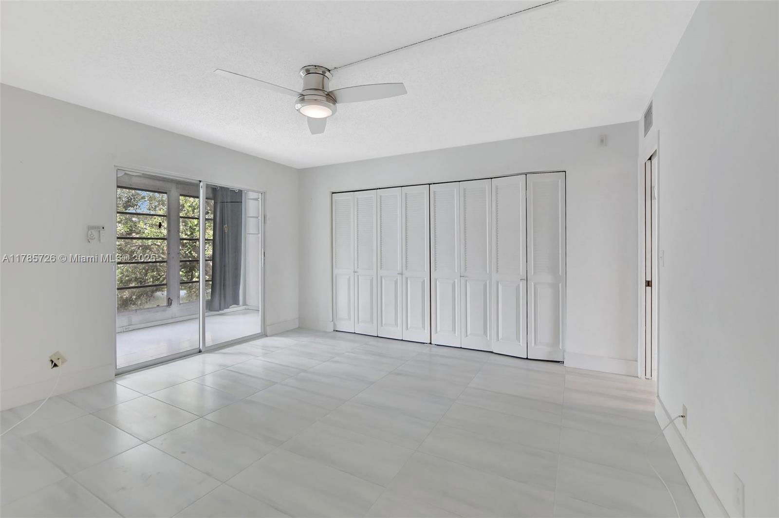 Real estate property located at 3023 Cambridge B #3023, Broward, Century Village Cambridge, Deerfield Beach, FL