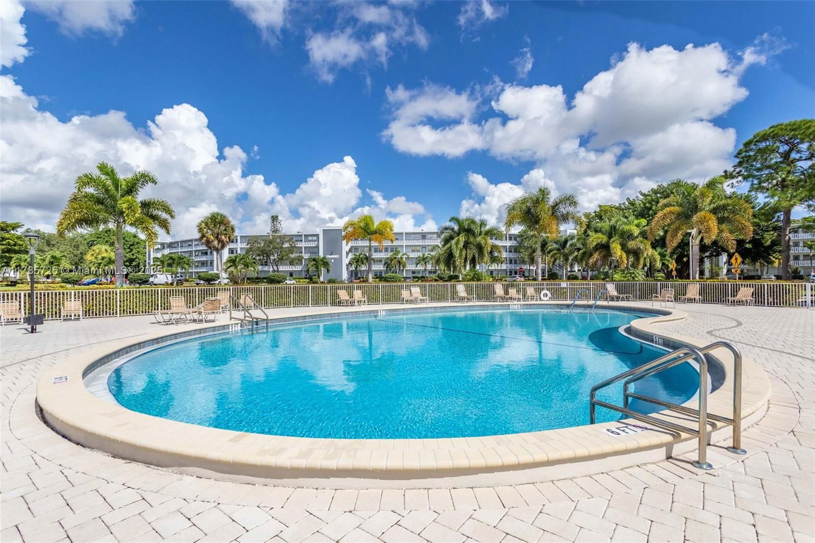 Real estate property located at 3023 Cambridge B #3023, Broward, Century Village Cambridge, Deerfield Beach, FL