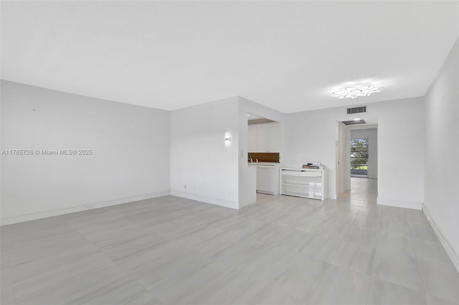 Real estate property located at 3023 Cambridge B #3023, Broward, Century Village Cambridge, Deerfield Beach, FL