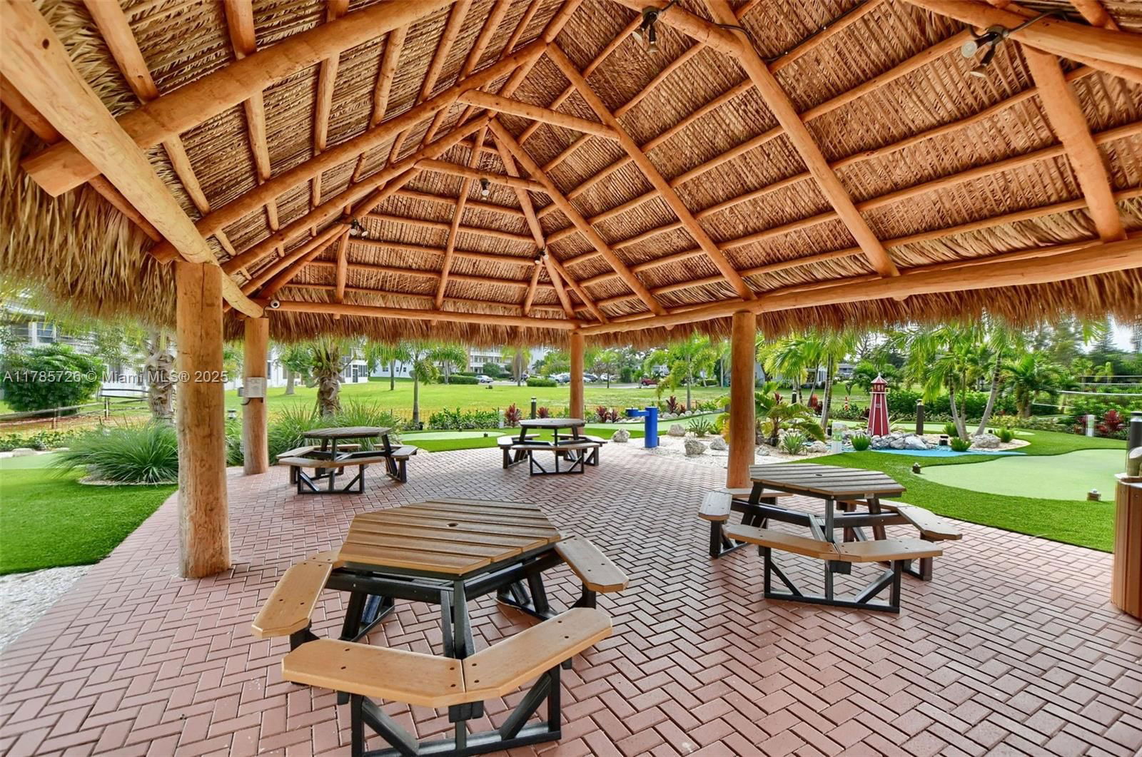 Real estate property located at 3023 Cambridge B #3023, Broward, Century Village Cambridge, Deerfield Beach, FL