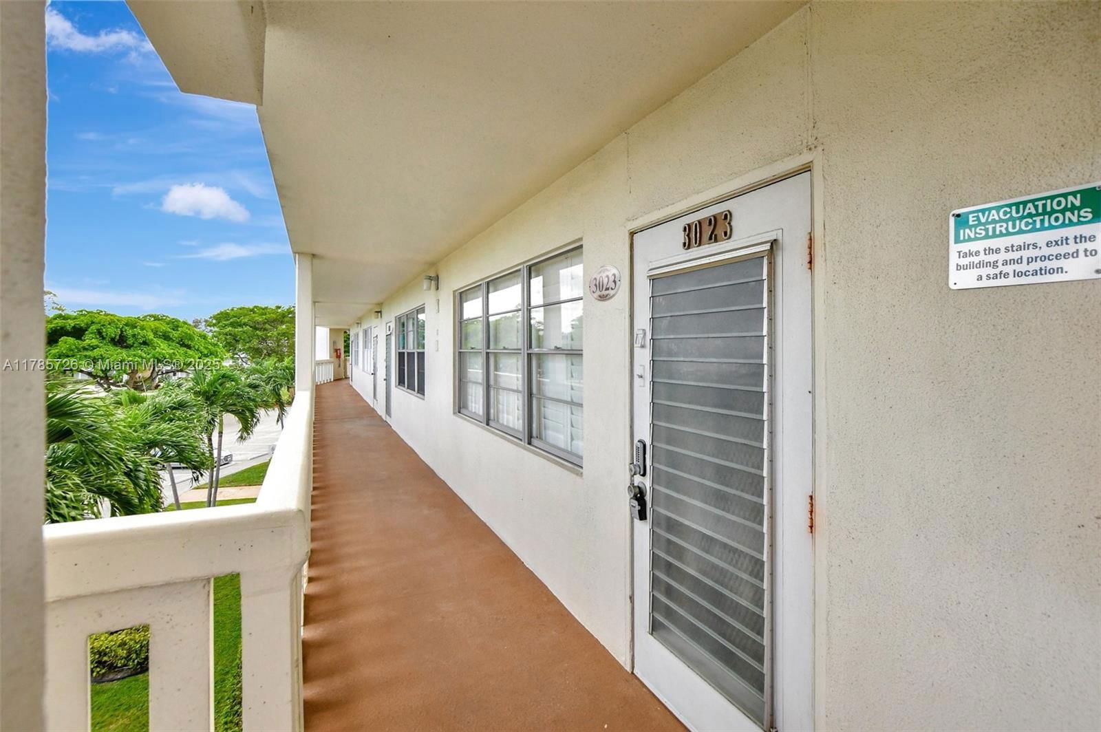 Real estate property located at 3023 Cambridge B #3023, Broward, Century Village Cambridge, Deerfield Beach, FL