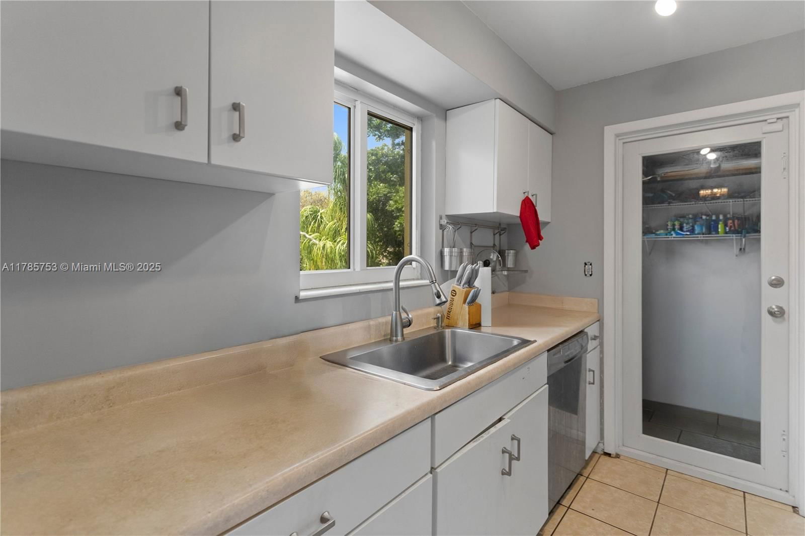 Real estate property located at 3040 22nd Ct, Broward, Stratoliner Estates, Fort Lauderdale, FL