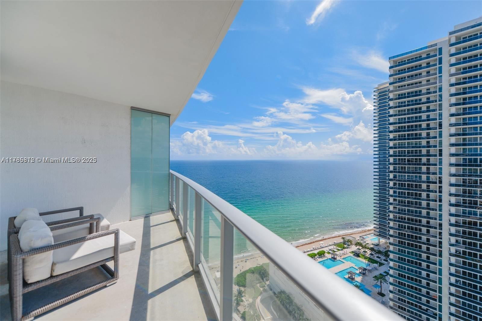 Real estate property located at 4111 Ocean Dr #2711, Broward, Lyfe / Hyde, Hollywood, FL