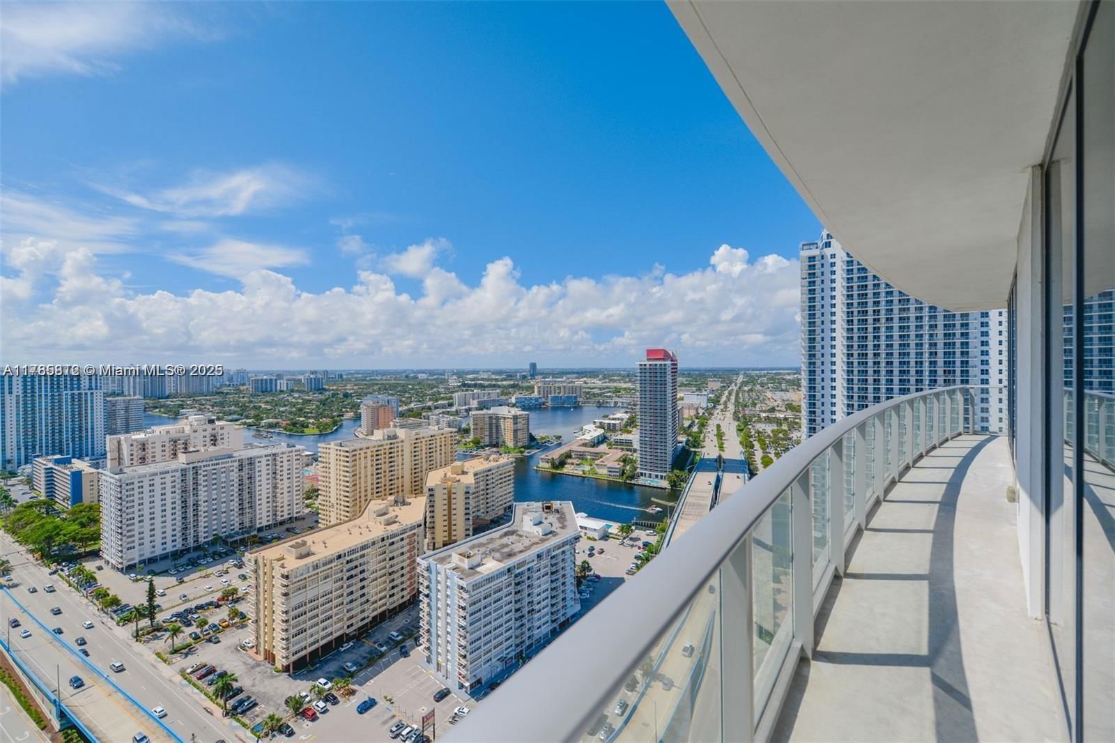 Real estate property located at 4111 Ocean Dr #2711, Broward, Lyfe / Hyde, Hollywood, FL