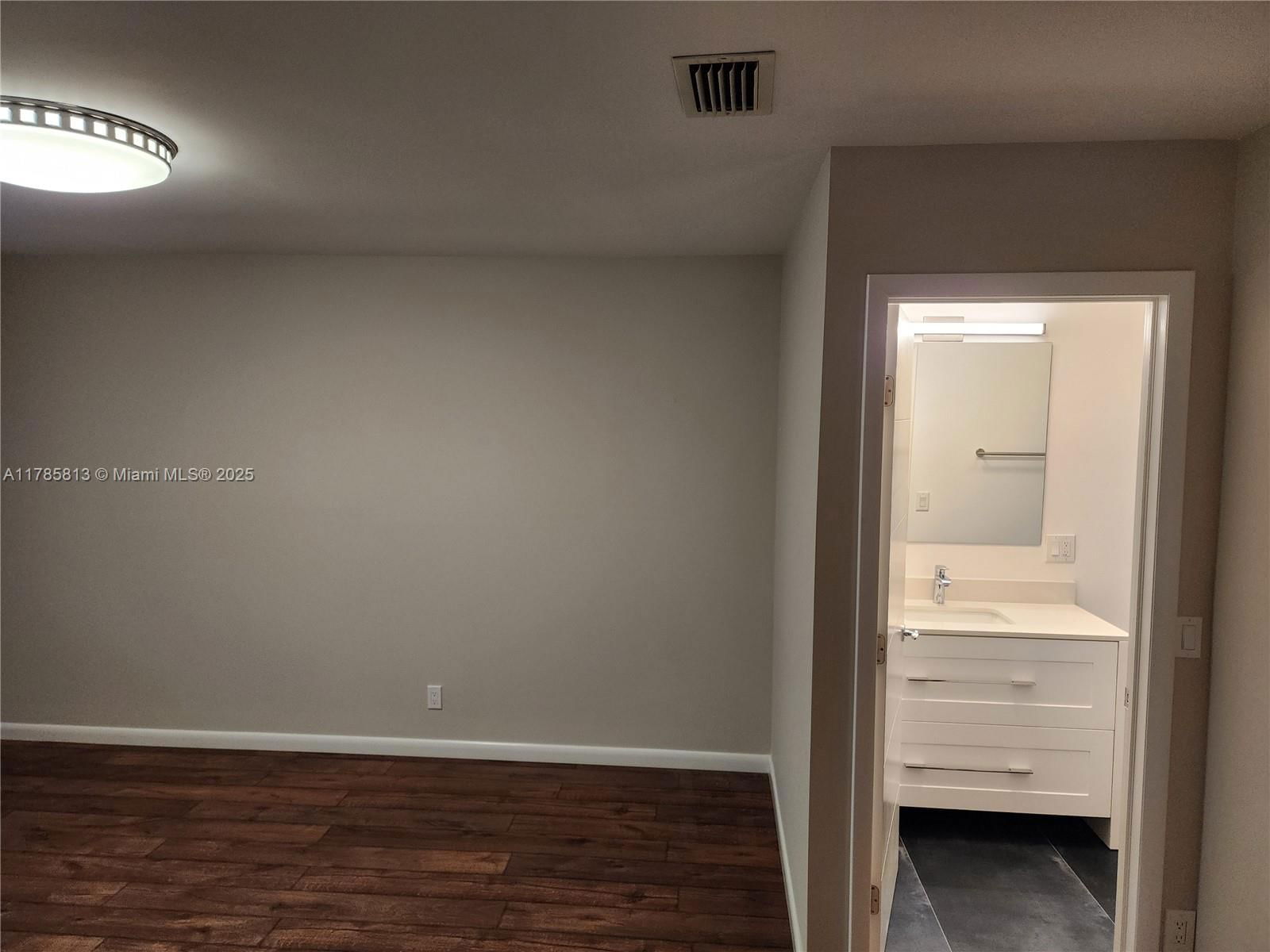 Real estate property located at 249 Briarwood Cir #3-15, Broward, Villas At Carriage Hills, Hollywood, FL