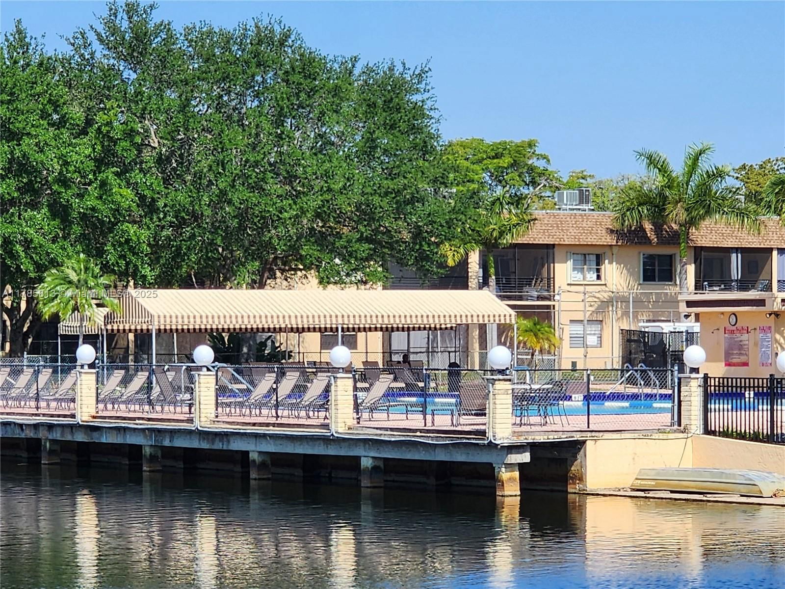 Real estate property located at 249 Briarwood Cir #3-15, Broward, Villas At Carriage Hills, Hollywood, FL