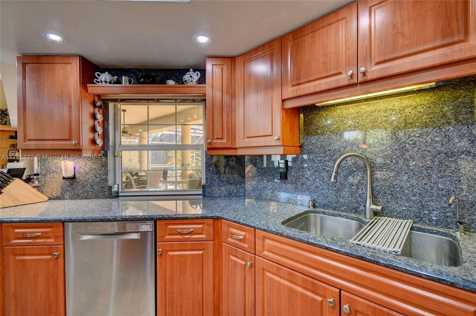 Real estate property located at 844 Haskell, Lee, Twin Lakes Estates, Lehigh Acres, FL