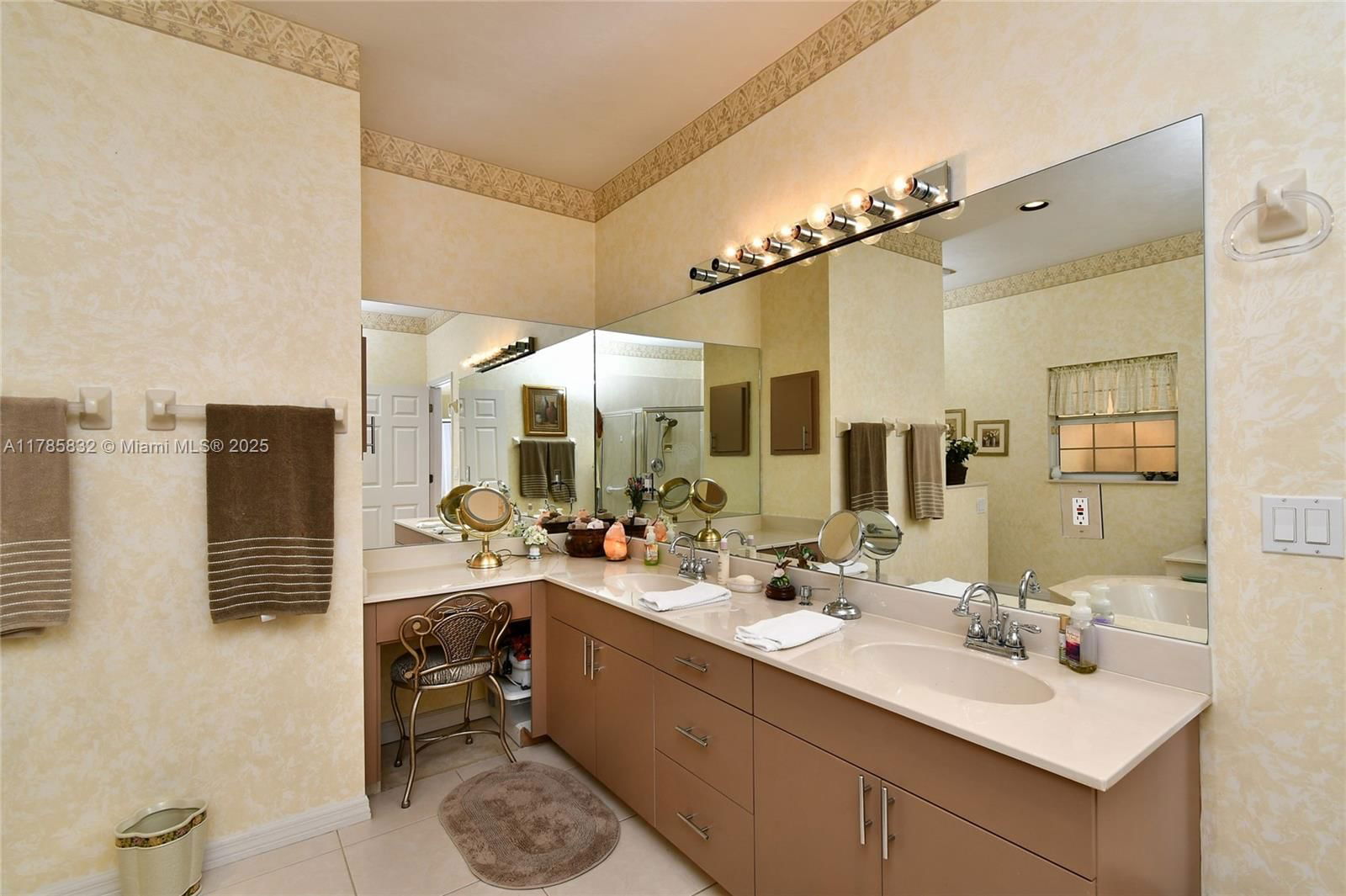 Real estate property located at 844 Haskell, Lee, Twin Lakes Estates, Lehigh Acres, FL