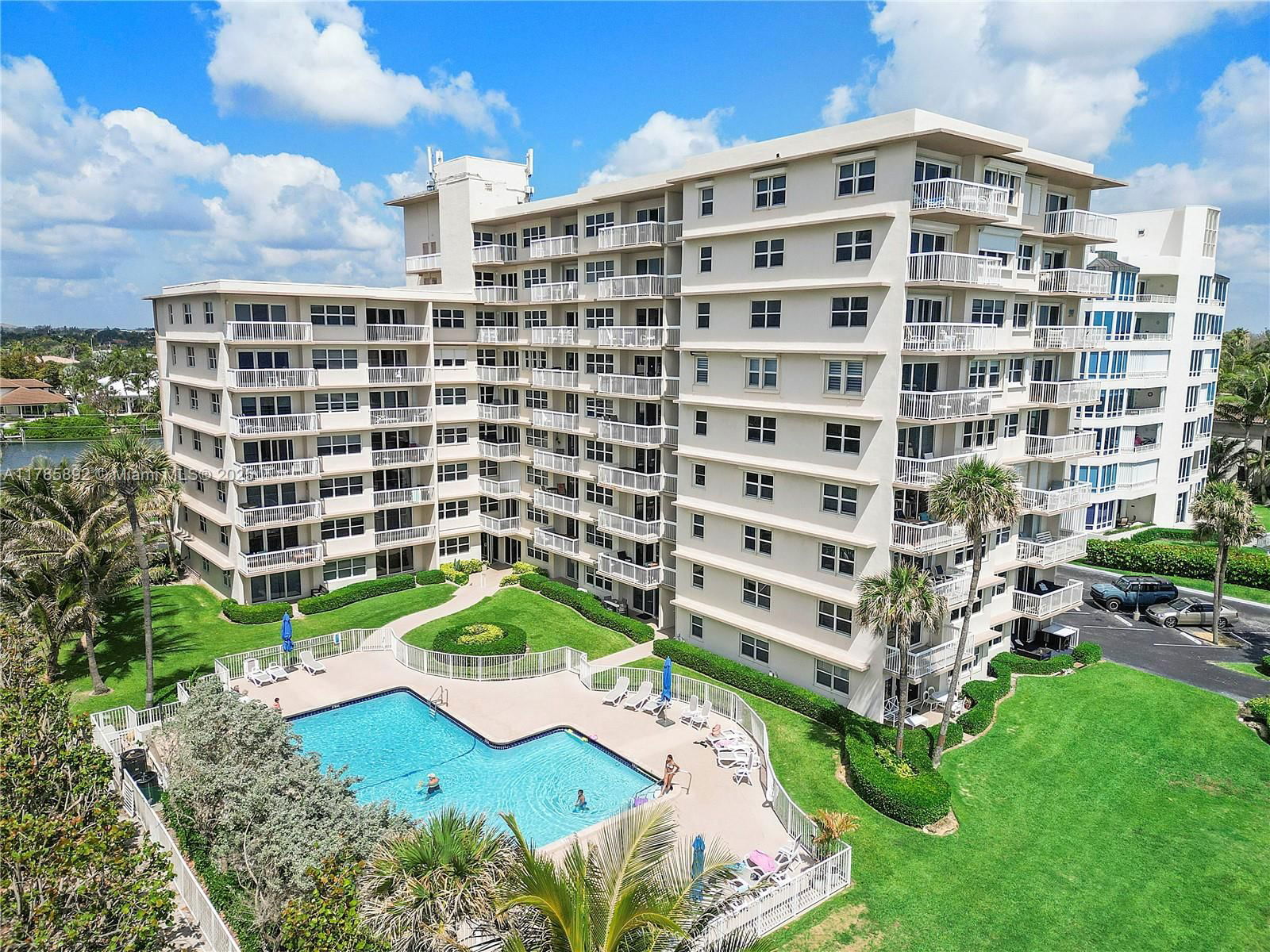 Real estate property located at 1069 Hillsboro Mile #308, Broward, Ocean Hillsboro Condo, Hillsboro Beach, FL