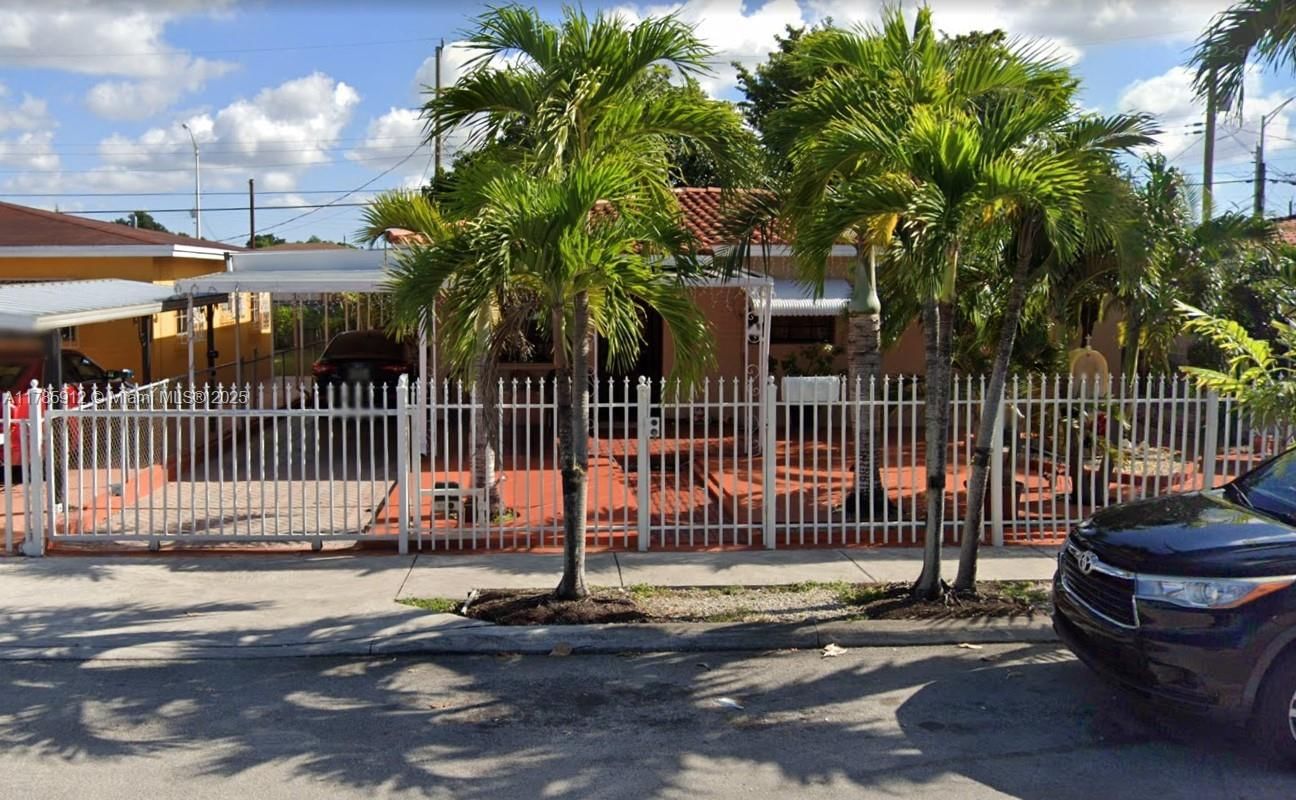 Real estate property located at 2541 10th Ave, Miami-dade, Hialeah Homesites 1st Add, Hialeah, FL