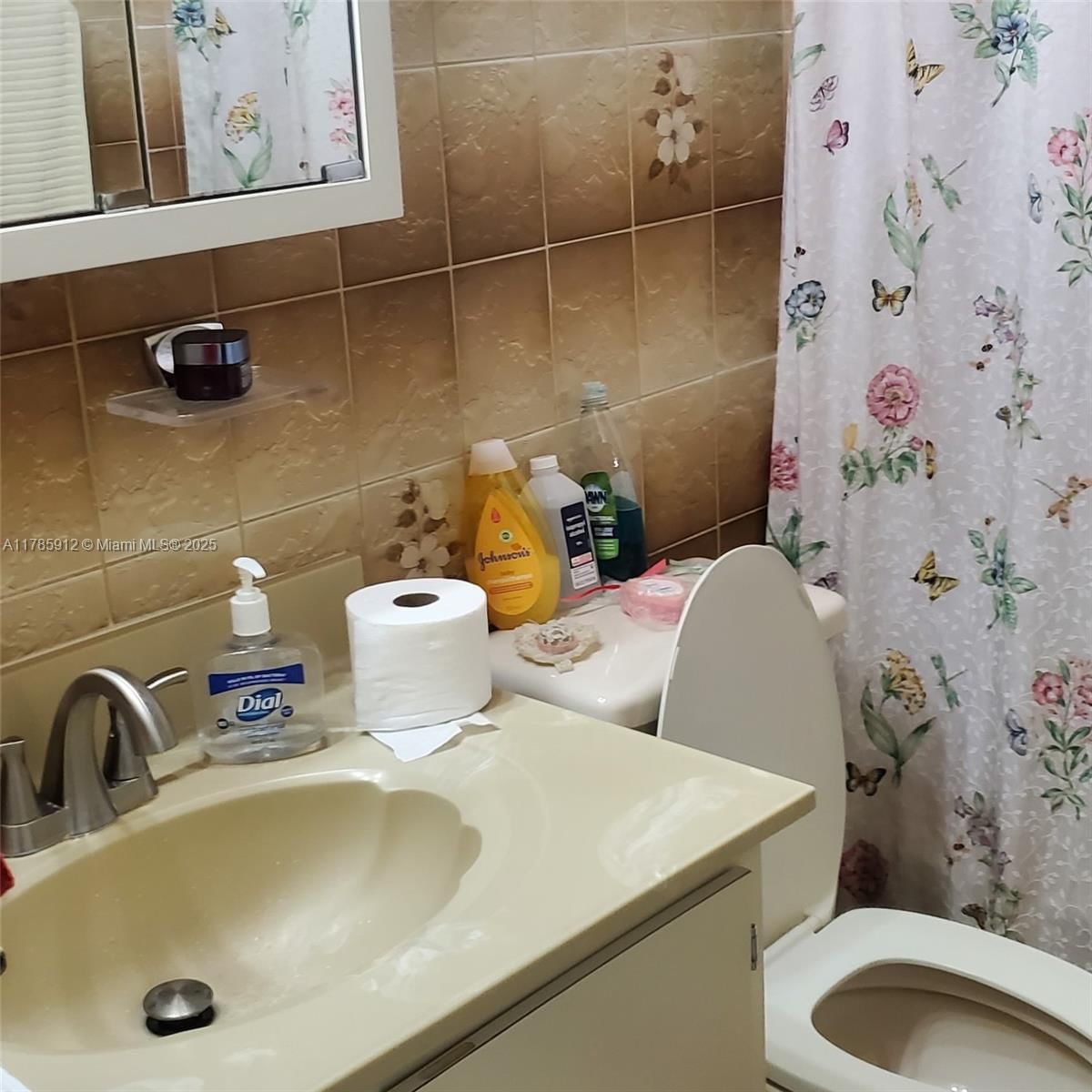 Real estate property located at 2541 10th Ave, Miami-dade, Hialeah Homesites 1st Add, Hialeah, FL