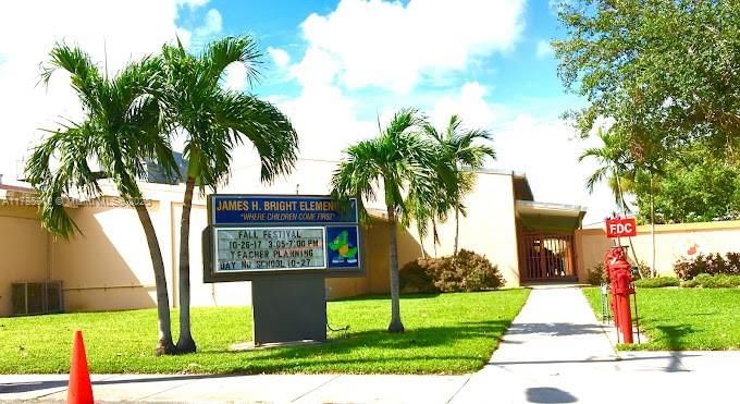 Real estate property located at 2541 10th Ave, Miami-dade, Hialeah Homesites 1st Add, Hialeah, FL