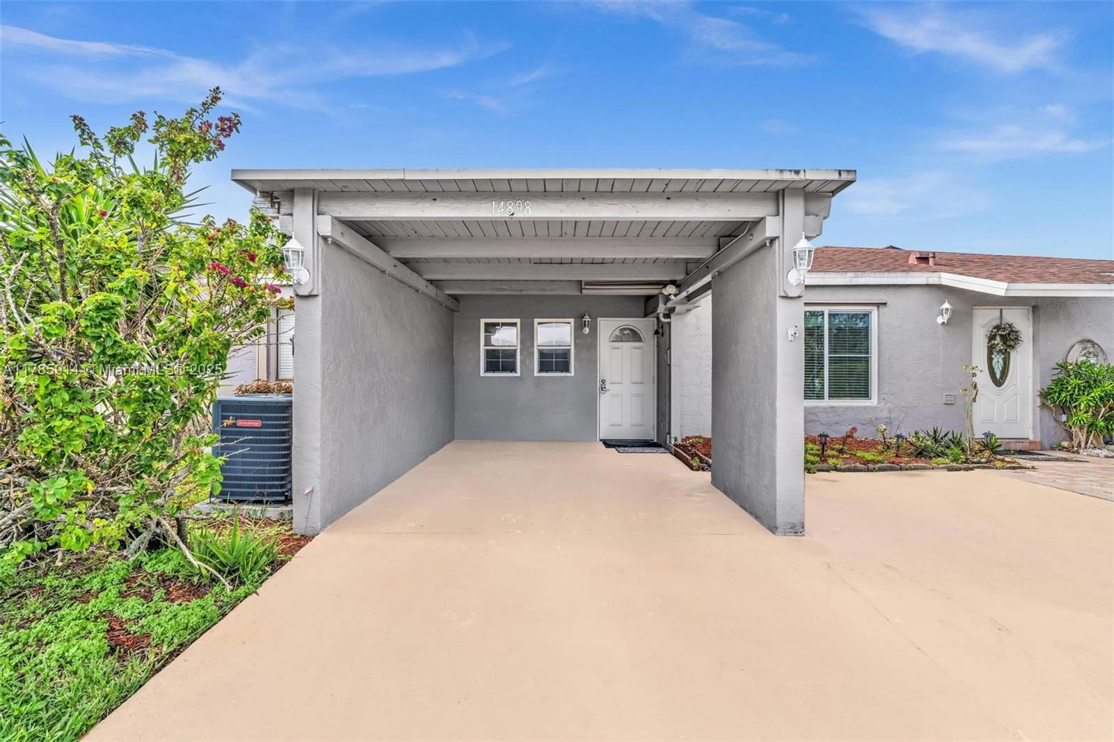 Real estate property located at 14898 Wildflower Ln #0, Palm Beach, Camelot Village Sec 2, Delray Beach, FL
