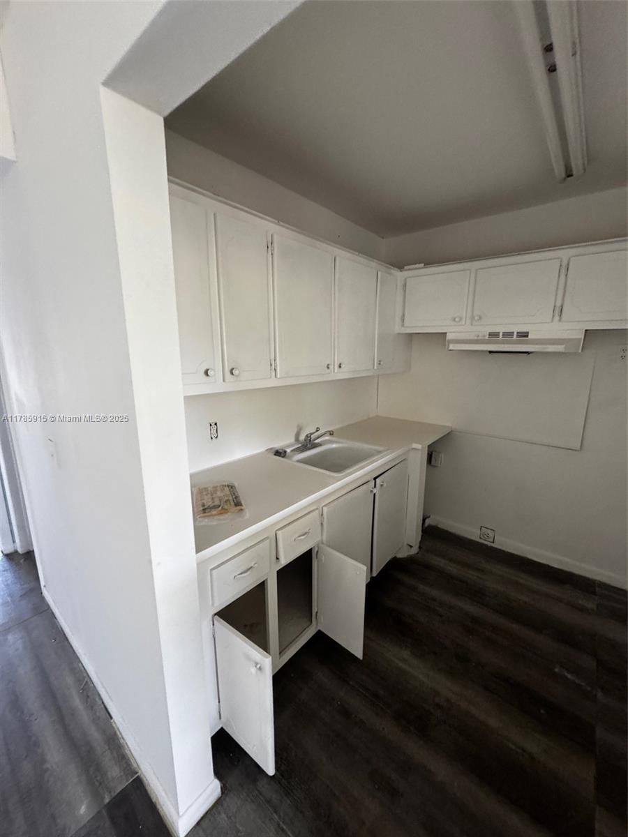 Real estate property located at 42 Sheffield B B, Palm Beach, Sheffield Condos A To Q, West Palm Beach, FL