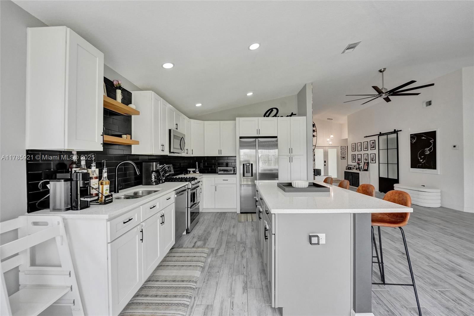 Real estate property located at 13460 6th Dr, Broward, Sawgrass Plantation, Plantation, FL