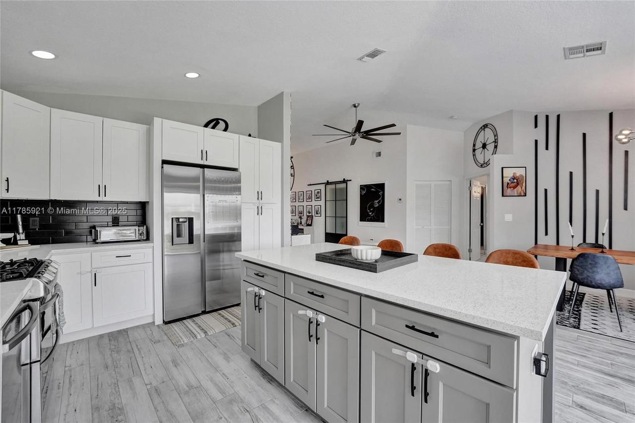Real estate property located at 13460 6th Dr, Broward, Sawgrass Plantation, Plantation, FL