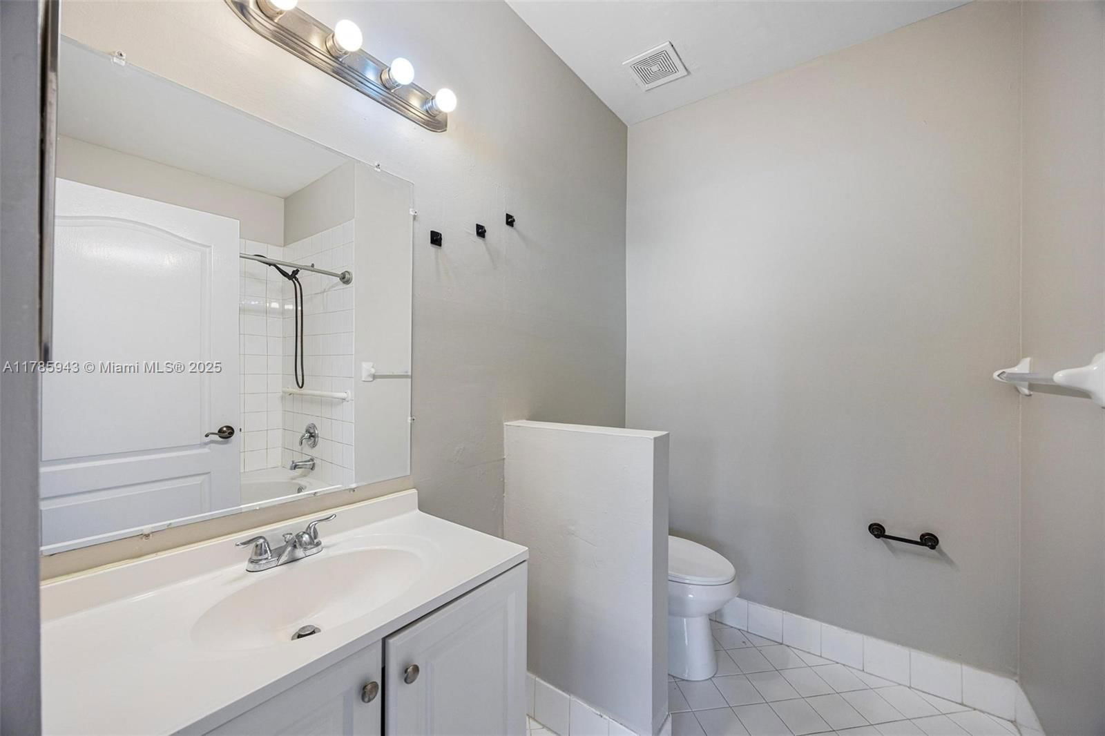 Real estate property located at 10297 162nd Ct, Miami-dade, Forest Lakes Country Gard, Miami, FL