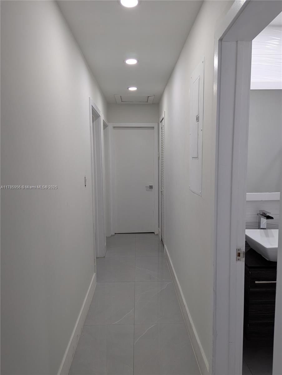 Real estate property located at 320 13th St, Miami-dade, Hialeah 5th Addn, Hialeah, FL