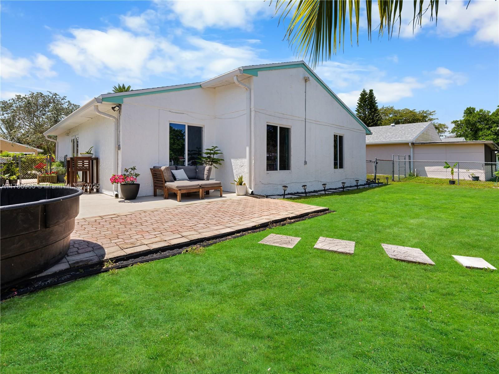 Real estate property located at 8377 Summer Field Pl, Palm Beach, Country Park At Boca Rato, Boca Raton, FL