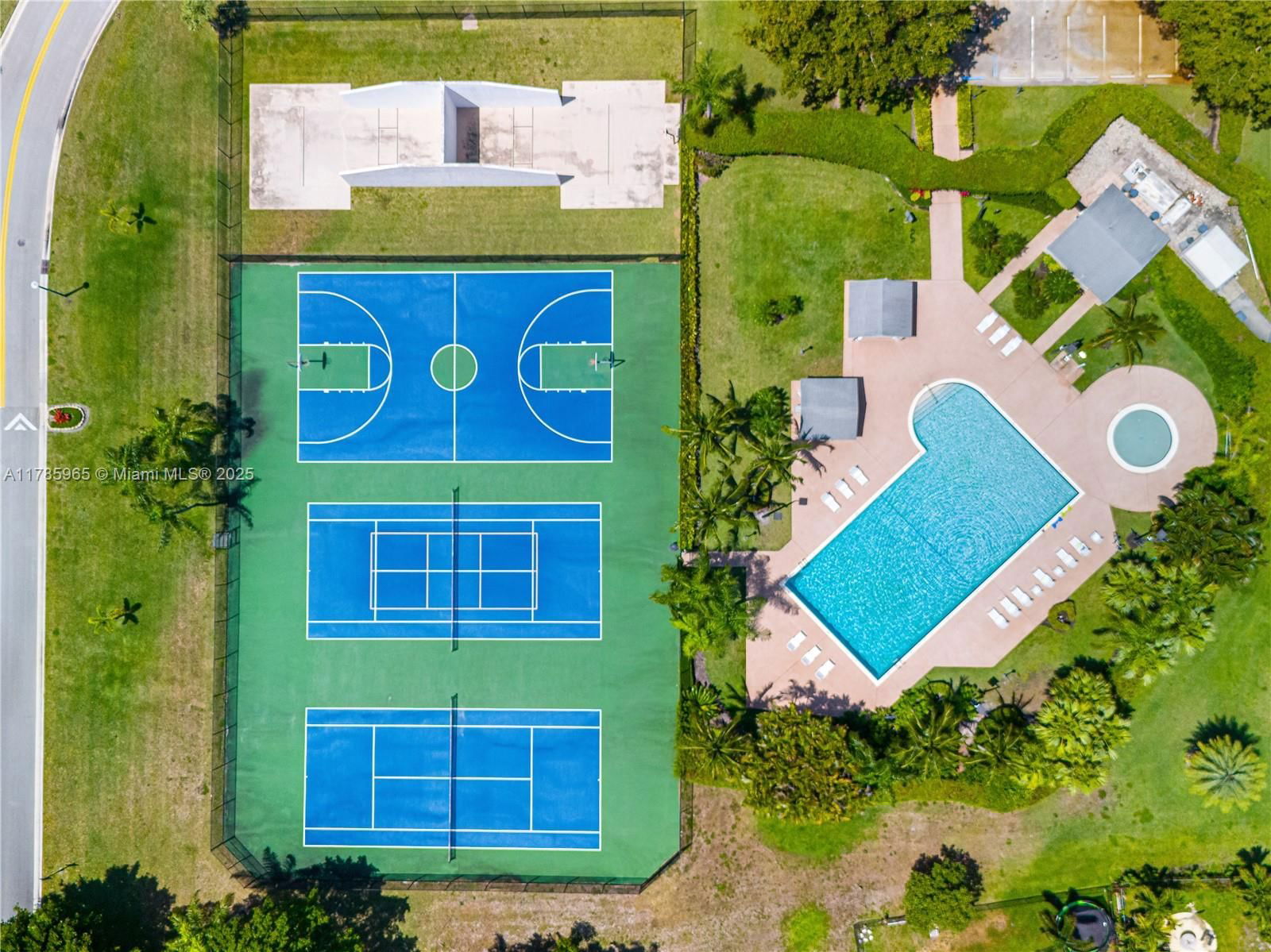 Real estate property located at 8377 Summer Field Pl, Palm Beach, Country Park At Boca Rato, Boca Raton, FL