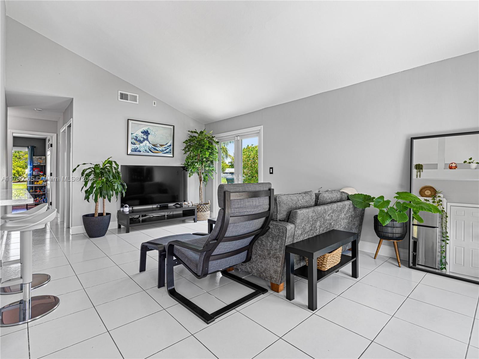 Real estate property located at 8377 Summer Field Pl, Palm Beach, Country Park At Boca Rato, Boca Raton, FL