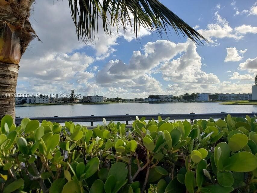 Real estate property located at 22 Suffolk A #22, Palm Beach, Suffolk At Century Villag, Boca Raton, FL