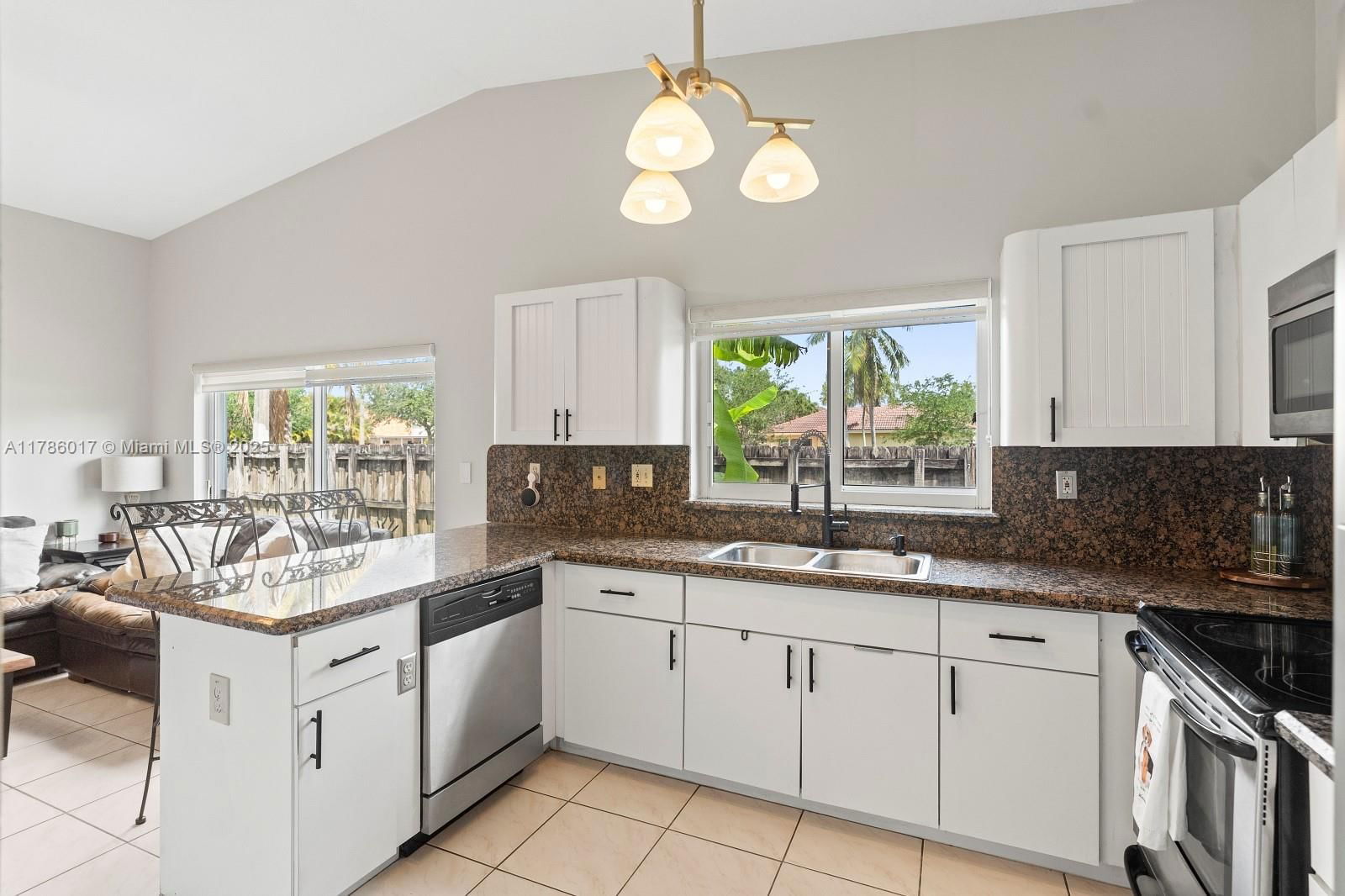 Real estate property located at 16800 143rd Ct, Miami-dade, Richmond Homes 1st Addn, Miami, FL