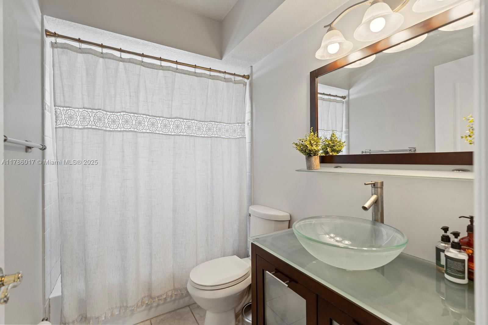 Real estate property located at 16800 143rd Ct, Miami-dade, Richmond Homes 1st Addn, Miami, FL