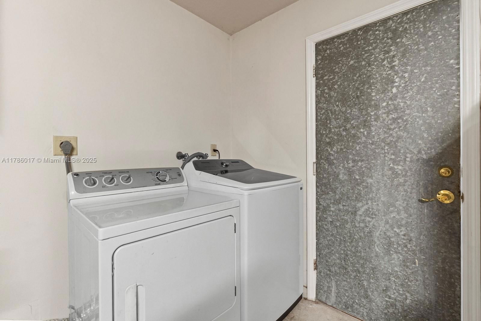 Real estate property located at 16800 143rd Ct, Miami-dade, Richmond Homes 1st Addn, Miami, FL