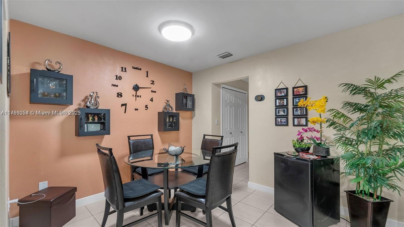 Real estate property located at 3265 Griffin Rd #106, Broward, Palms At Dania Beach Cond, Dania Beach, FL