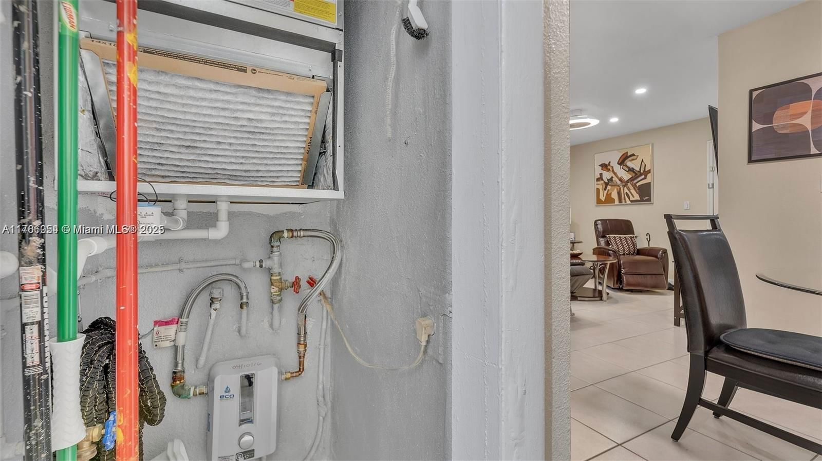 Real estate property located at 3265 Griffin Rd #106, Broward, Palms At Dania Beach Cond, Dania Beach, FL