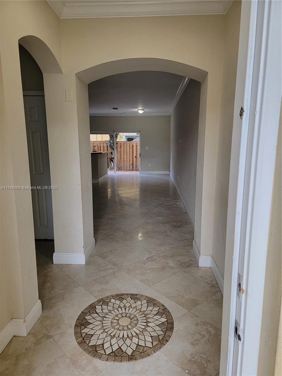 Real estate property located at 8463 107th Path #4-33, Miami-dade, Leeward At Islands At Dor, Doral, FL
