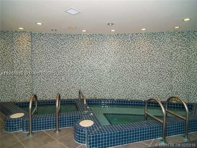 Real estate property located at 244 Biscayne Blvd #3004, Miami-dade, Vizcayne North Condo, Miami, FL
