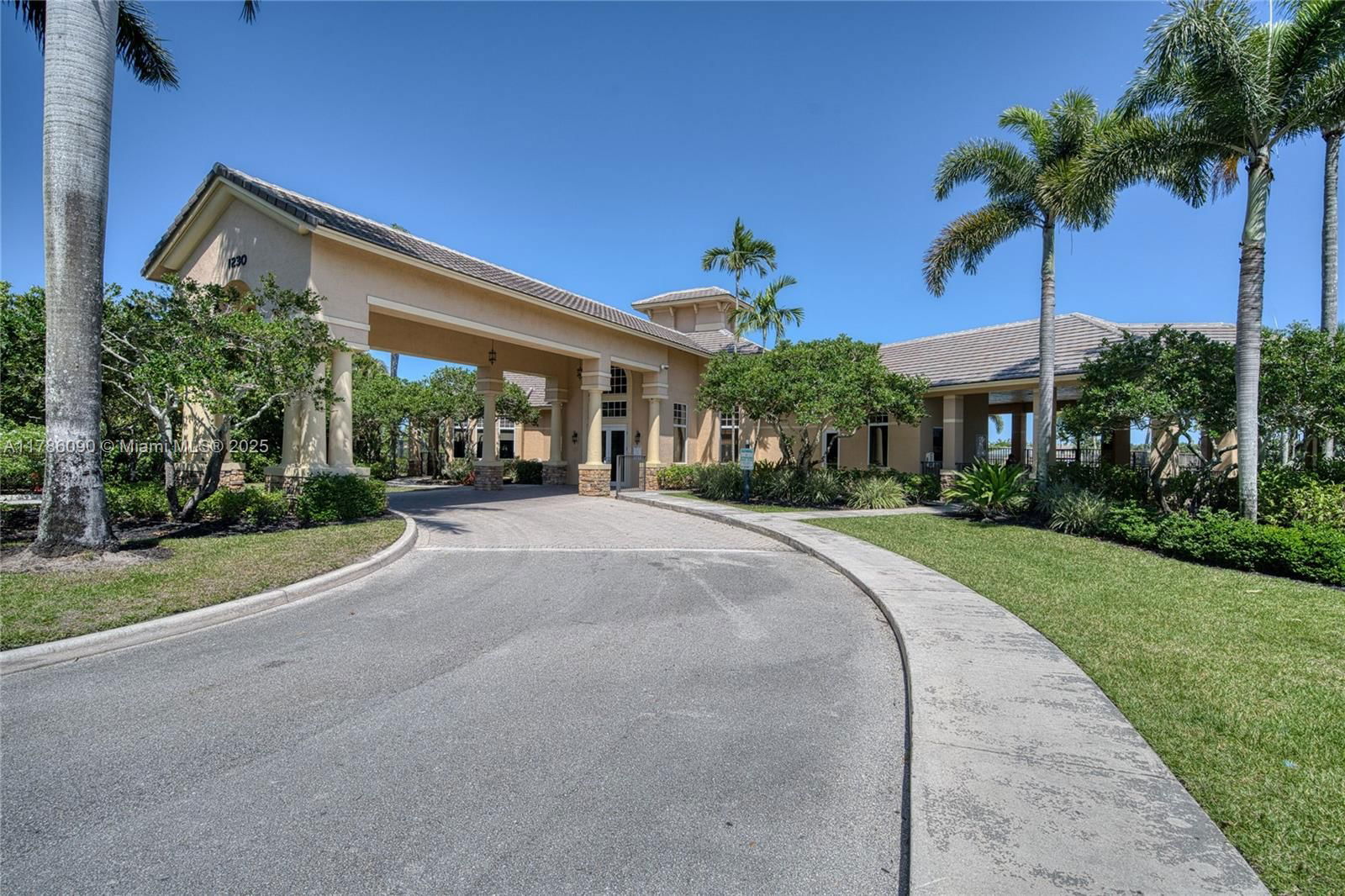 Real estate property located at 1454 Newhaven Point Ln, Palm Beach, Stonehaven Pud 3, West Palm Beach, FL