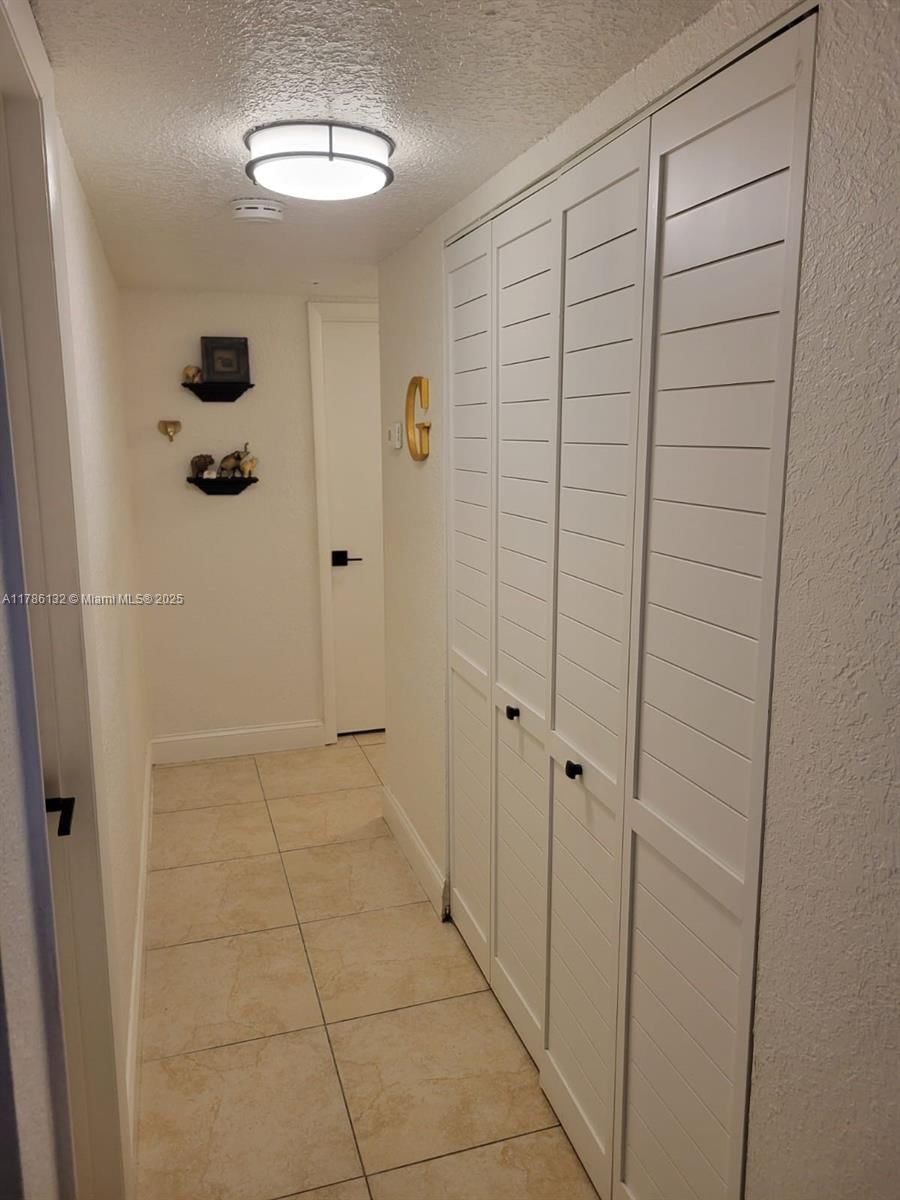 Real estate property located at 9411 4th St #203, Miami-dade, Versaille Gardens I Condo, Miami, FL