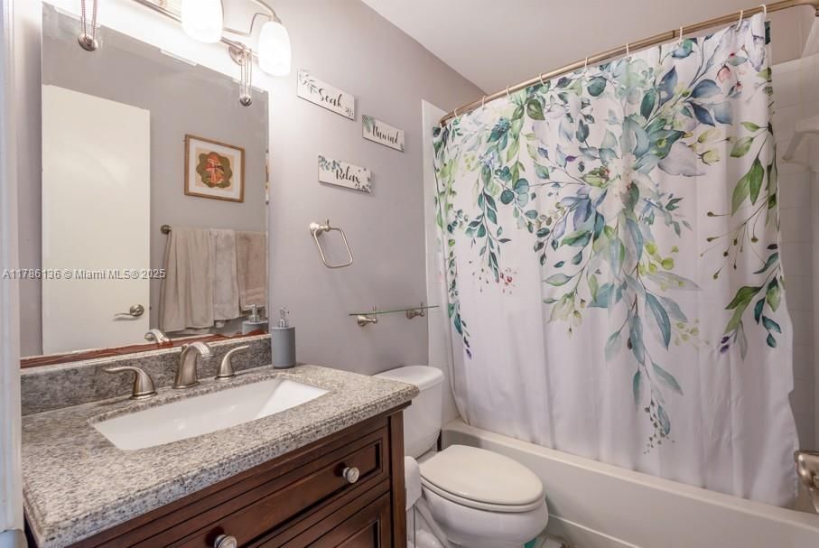 Real estate property located at 17718 139th Ct, Miami-dade, Weitzer Serena Lakes Town, Miami, FL