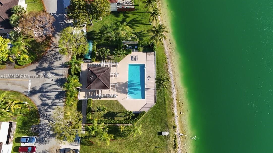 Real estate property located at 17718 139th Ct, Miami-dade, Weitzer Serena Lakes Town, Miami, FL