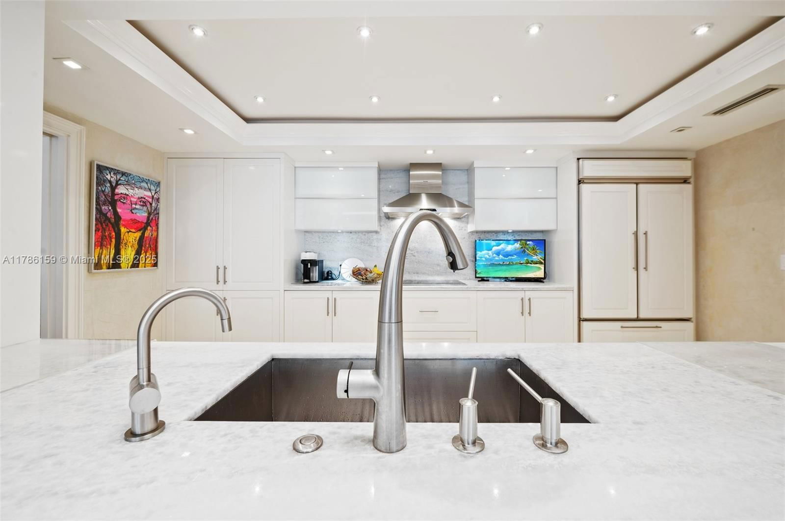 Real estate property located at 10205 Collins Ave #404, Miami-dade, Kenilworth Condo, Bal Harbour, FL