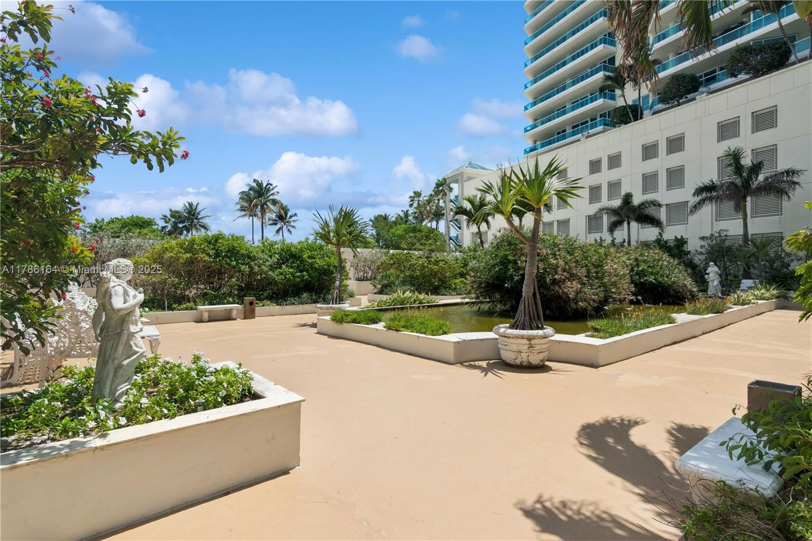 Real estate property located at 5055 Collins Ave #10J, Miami-dade, Crystal House Condo, Miami Beach, FL