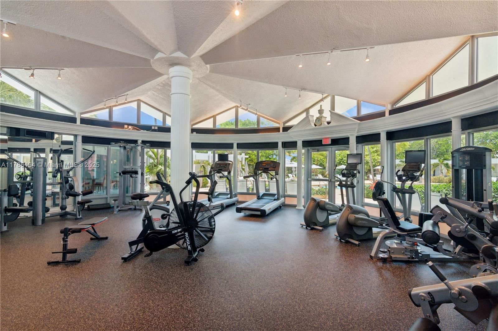 Real estate property located at 5055 Collins Ave #10J, Miami-dade, Crystal House Condo, Miami Beach, FL