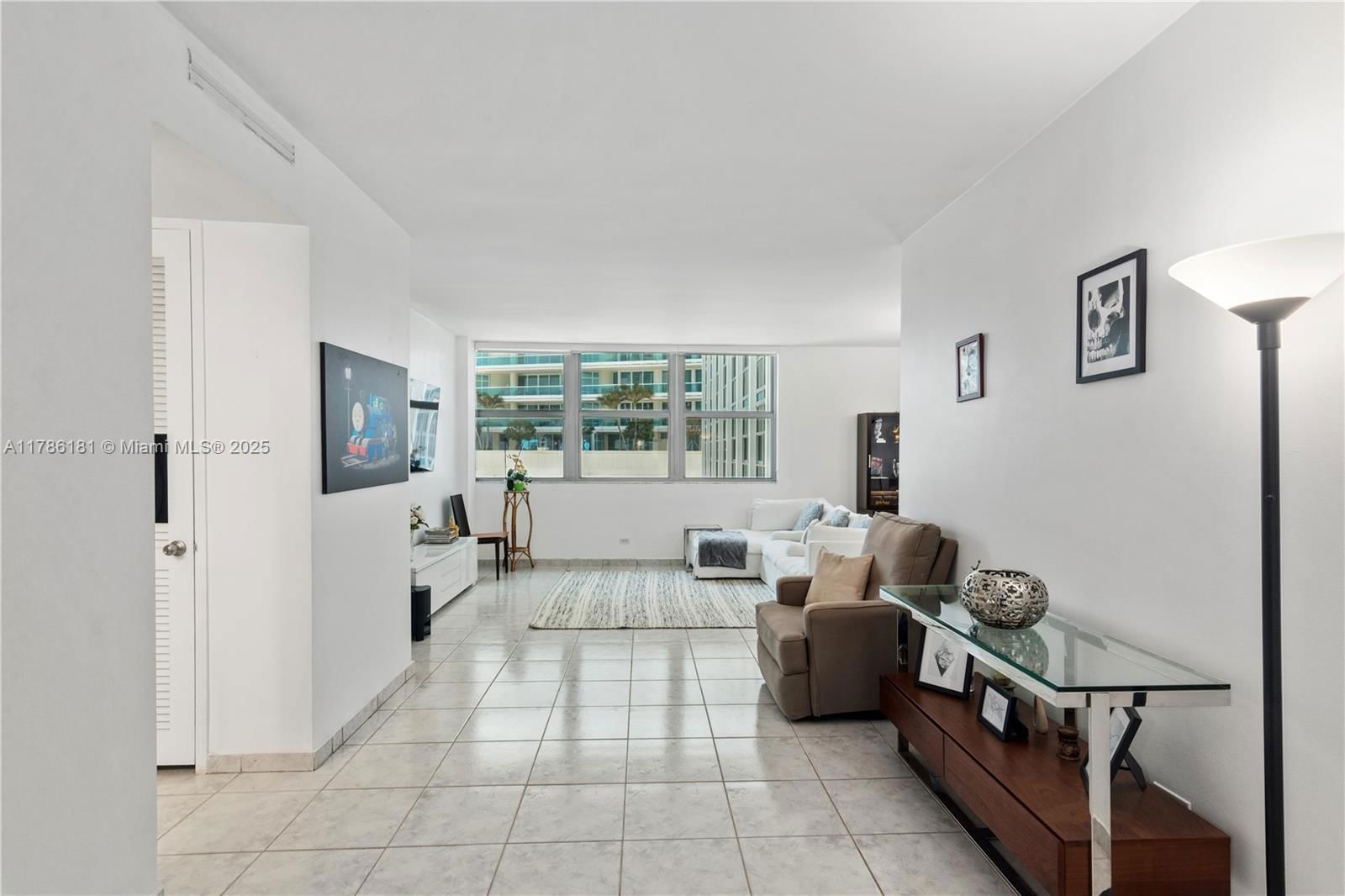 Real estate property located at 5055 Collins Ave #5F, Miami-dade, Crystal House Condo, Miami Beach, FL