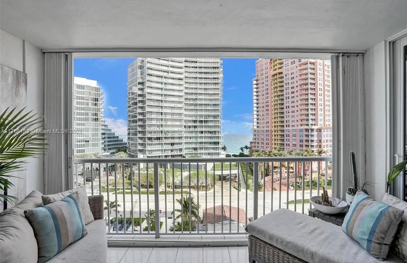 Real estate property located at 2200 33rd Ave #10F, Broward, White Egret Condo, Fort Lauderdale, FL