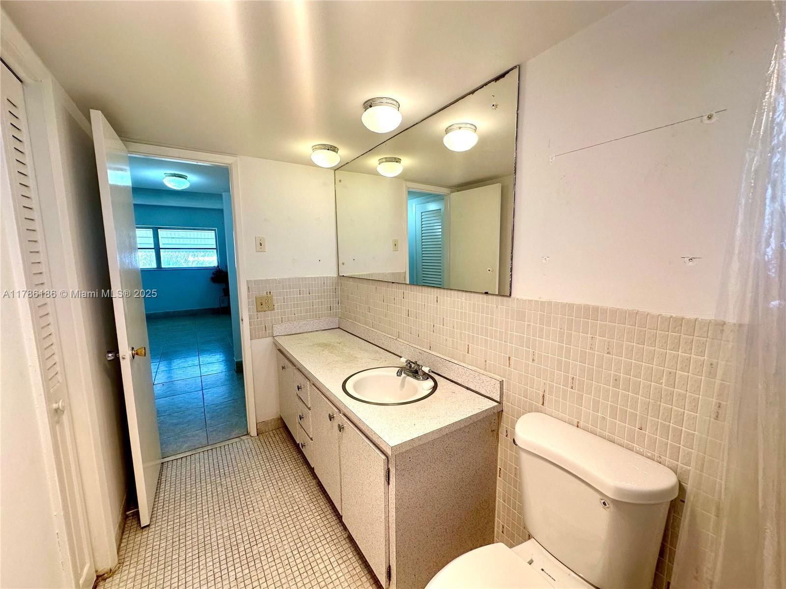 Real estate property located at 1001 Hillcrest Ct #306, Broward, Hillcrest Country Club Apt, Hollywood, FL