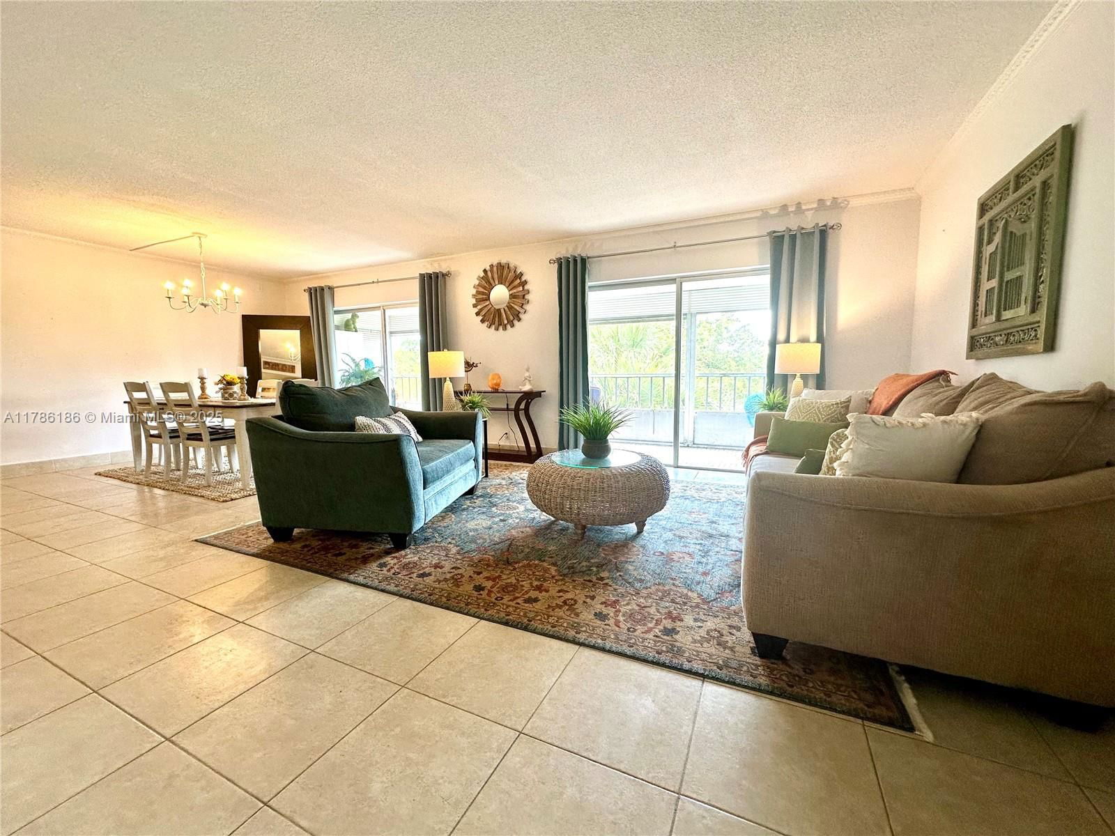 Real estate property located at 1001 Hillcrest Ct #306, Broward, Hillcrest Country Club Apt, Hollywood, FL