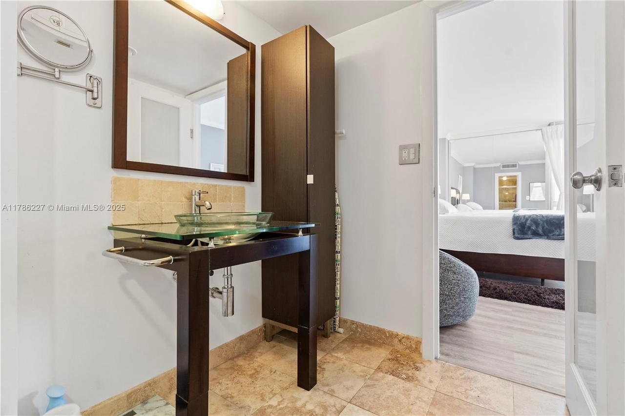 Real estate property located at 3625 Country Club Dr #902, Miami-dade, Aventura Eldorado Condo, Aventura, FL