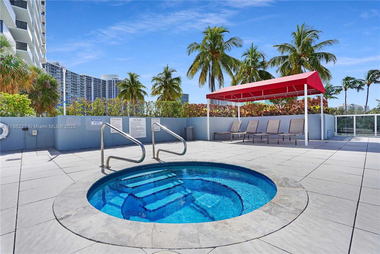 Real estate property located at 3625 Country Club Dr #902, Miami-dade, Aventura Eldorado Condo, Aventura, FL