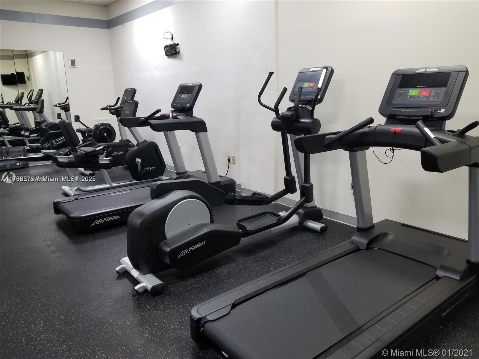 Real estate property located at 5825 Collins Ave #2D, Miami-dade, Corinthian Condo, Miami Beach, FL